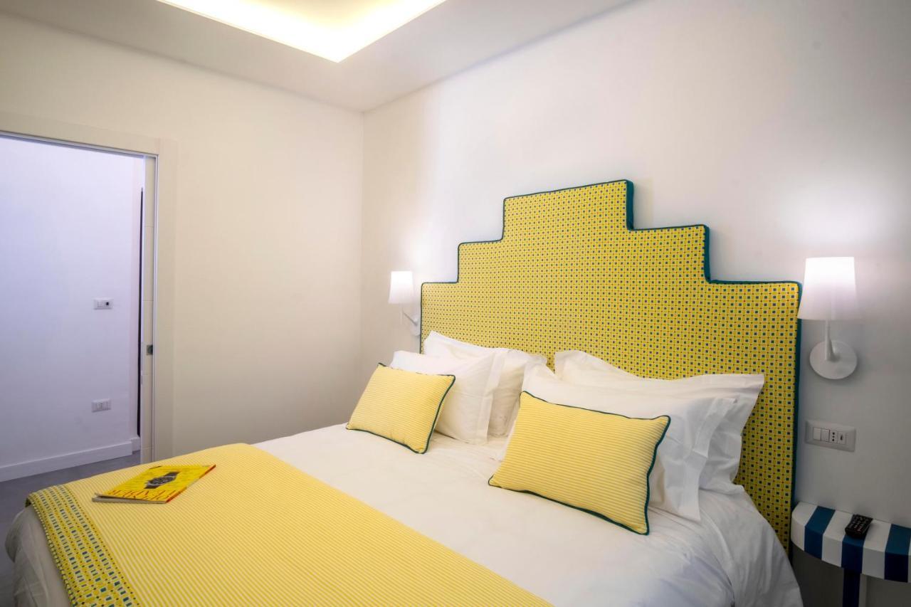 Yourhome - Unica Luxury Apartment カステッランマーレ・ディ・スタービア エクステリア 写真