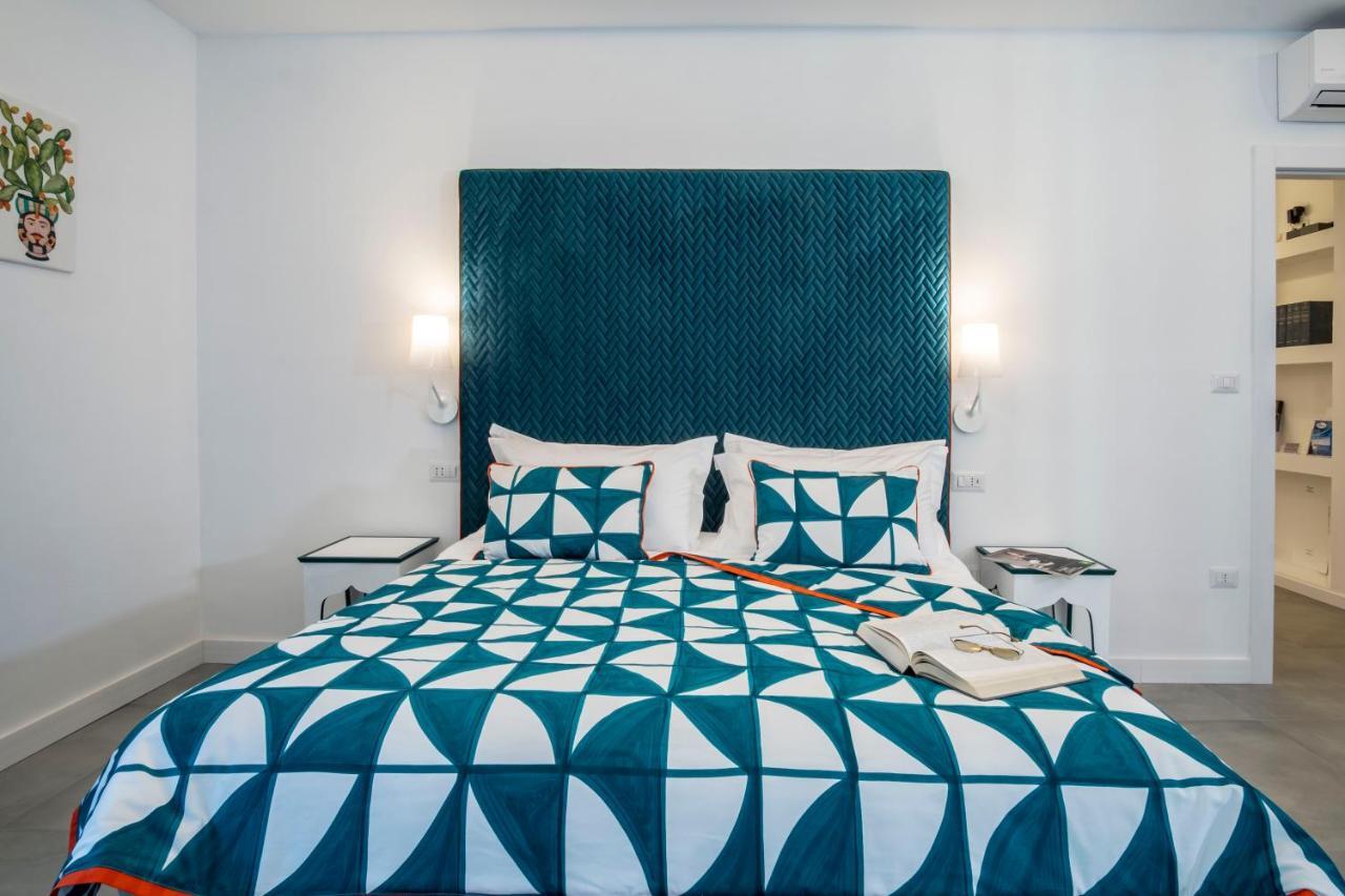 Yourhome - Unica Luxury Apartment カステッランマーレ・ディ・スタービア エクステリア 写真